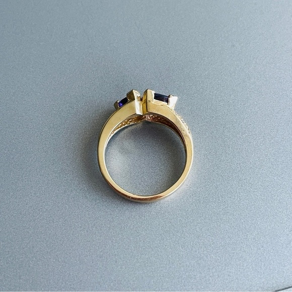 14k Gold Natural Diamond & Amethyst Diamond Two Stone Trillion Cut Ring - Picture 5 of 12